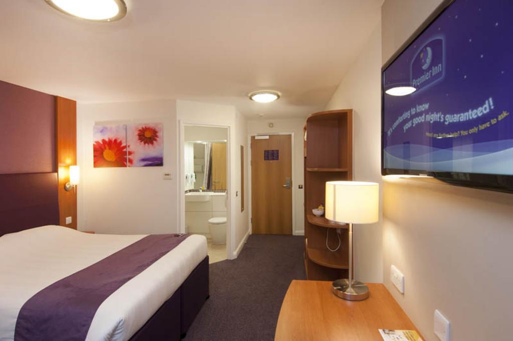 Premier Inn London Southwark - Tate Modern ภายนอก รูปภาพ
